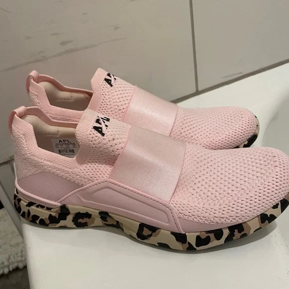 NEW APL Techloom Bliss Pink & Leopard Slip-On Sneakers - Picture 4 of 9